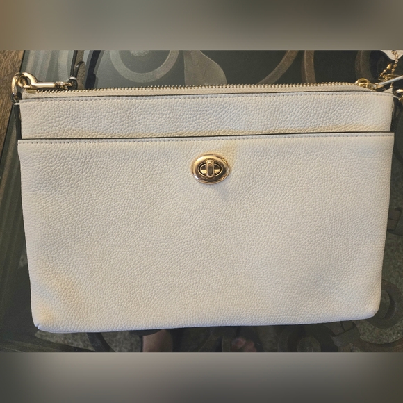NWOT Coach Polly Slim Turnlock Crossbody Chalk Pebbled Leather - Picture 1 of 7